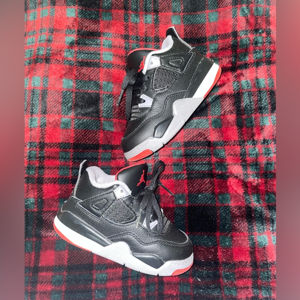 Jordan 4 Retro